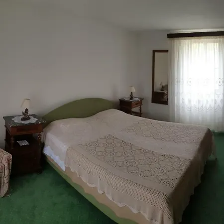 Holiday Nonna Pipi بيت للعطل بازين